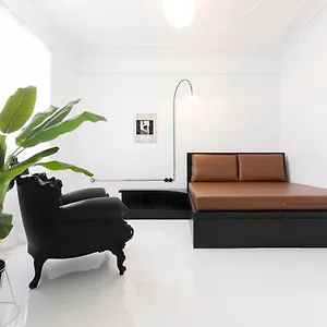 Trilogy Black Apartment Thessaloniki